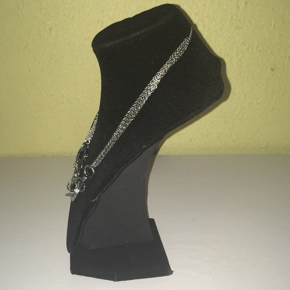 Lia Sophia Necklace silver & great good condition. - Picture 7 of 12